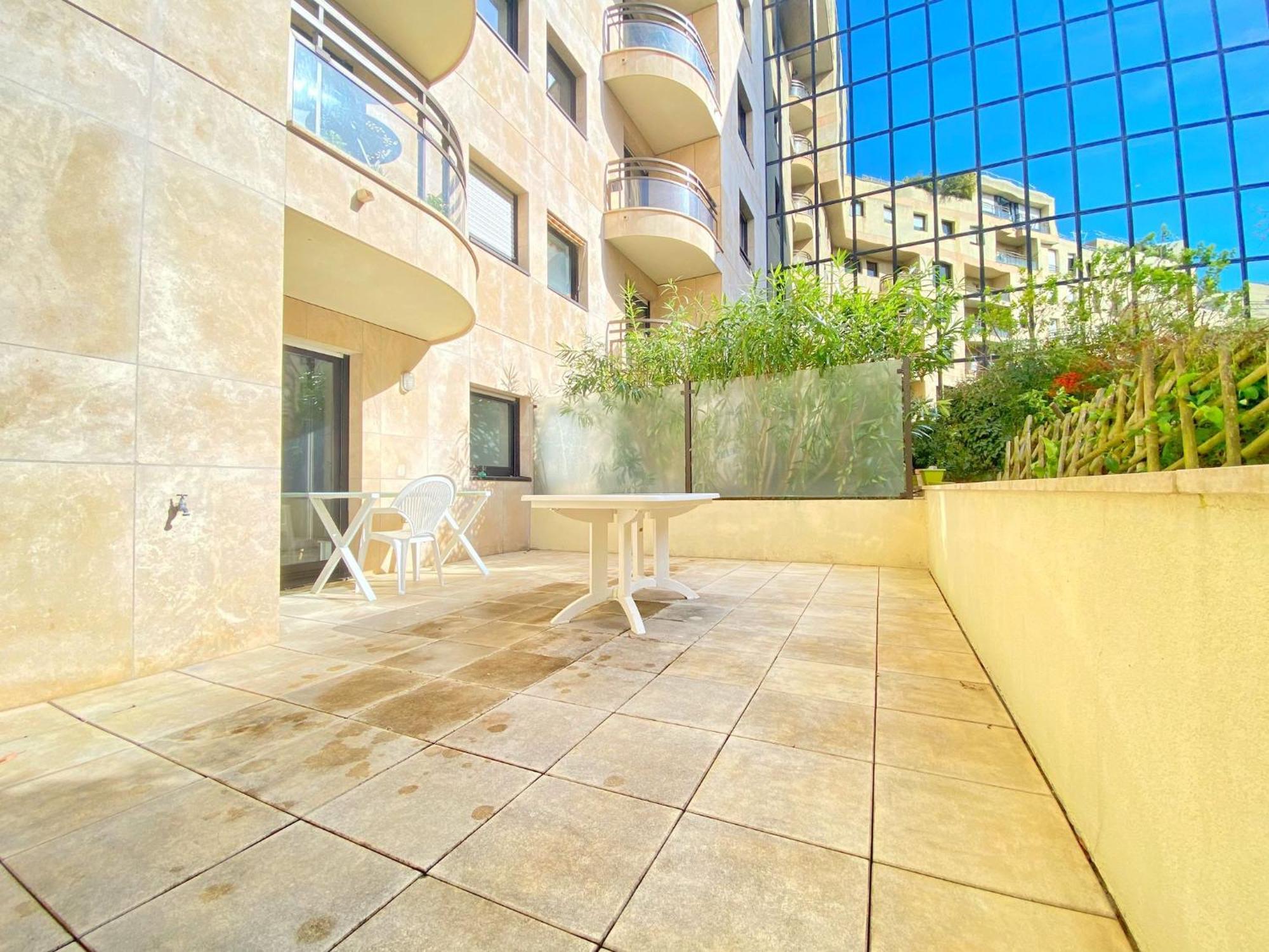 Superbe Appartement Terrasse 勒瓦卢瓦-佩雷 外观 照片