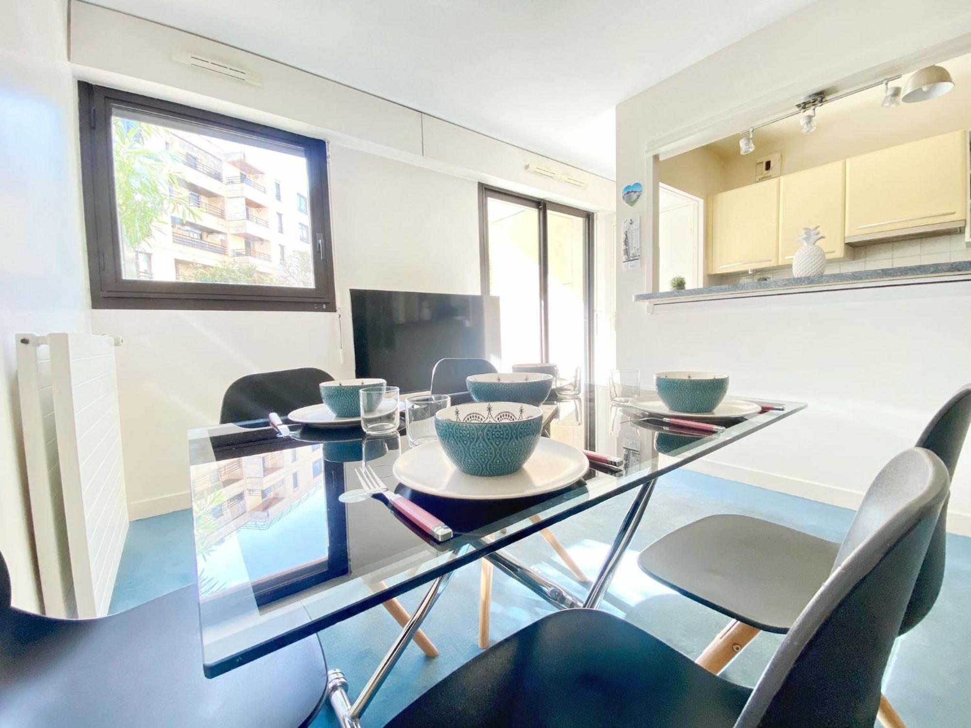 Superbe Appartement Terrasse 勒瓦卢瓦-佩雷 外观 照片